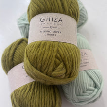 Cargar imagen en el visor de la galería, ESTAMBRE DE LANA MERINO SÚPER CHUNKY
